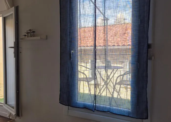 Au Coeur Du Panier Avec Terrasse 2 A 4 Personnes Climatisation