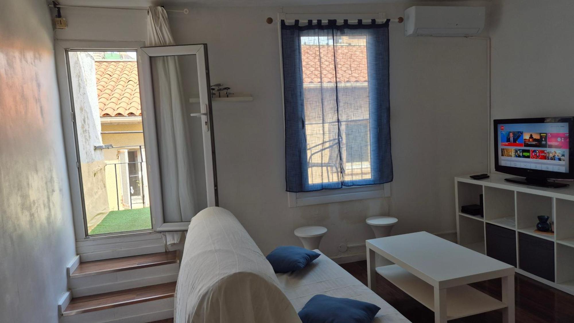 Au Coeur Du Panier Avec Terrasse 2 A 4 Personnes Climatisation Marseille