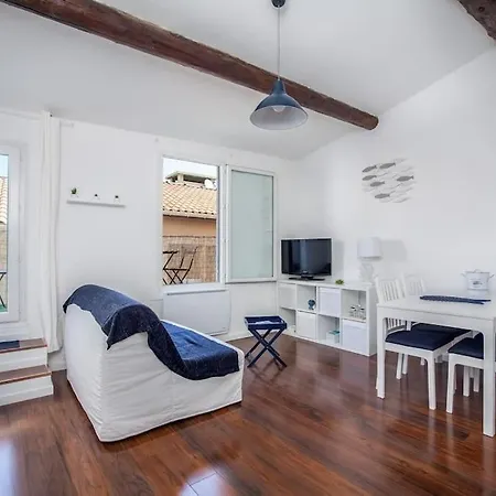 Au Coeur Du Panier Avec Terrasse 2 A 4 Personnes Climatisation Apartment Marseille Exterior photo
