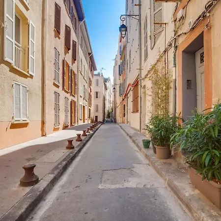 Au Coeur Du Panier Avec Terrasse 2 A 4 Personnes Climatisation Apartment Marseille Exterior photo