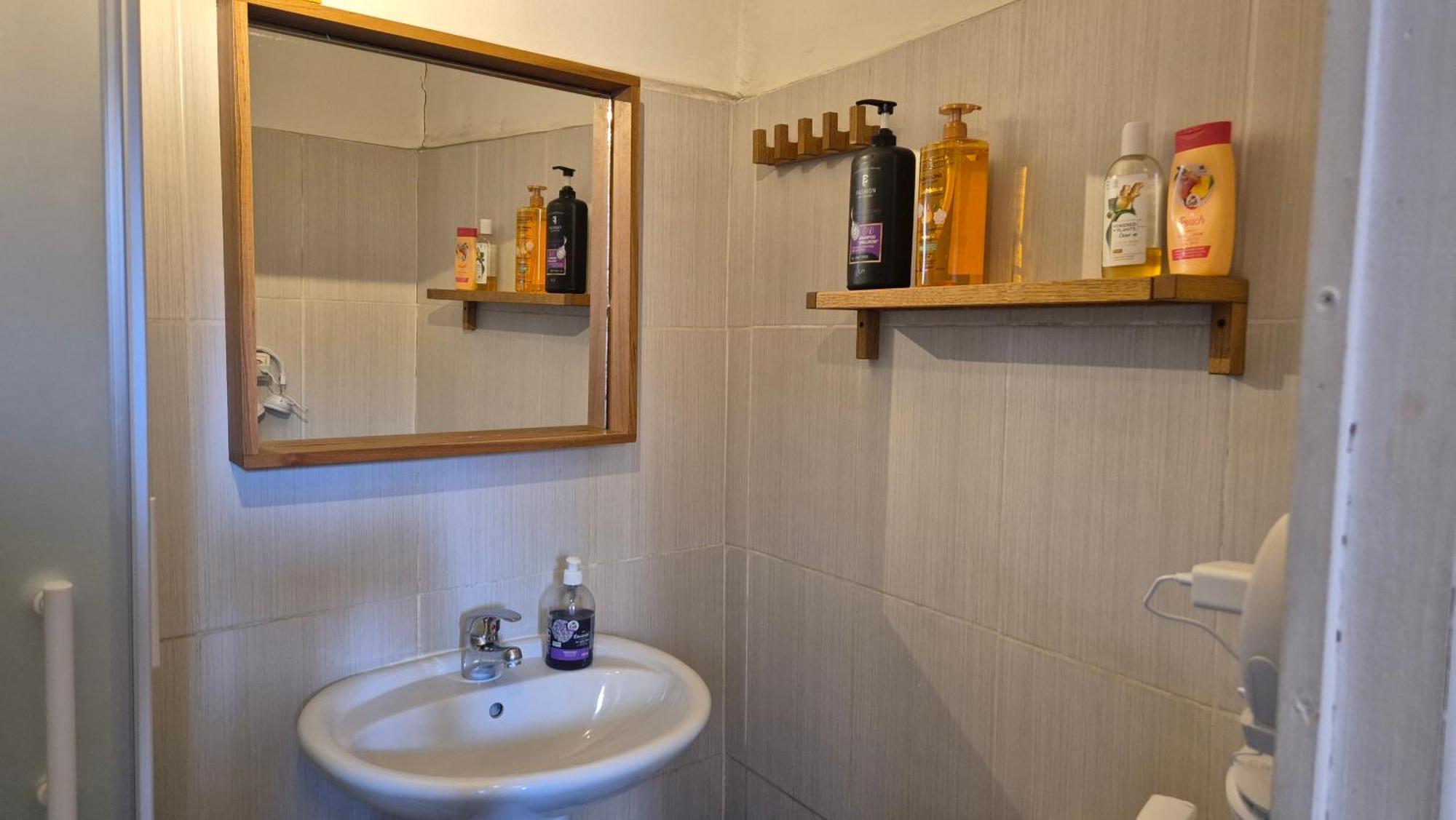 Appartement Au Coeur Du Panier Avec Terrasse 2 A 4 Personnes Climatisation